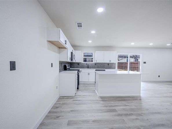 1101  Fouts Drive , Irving Texas 75061