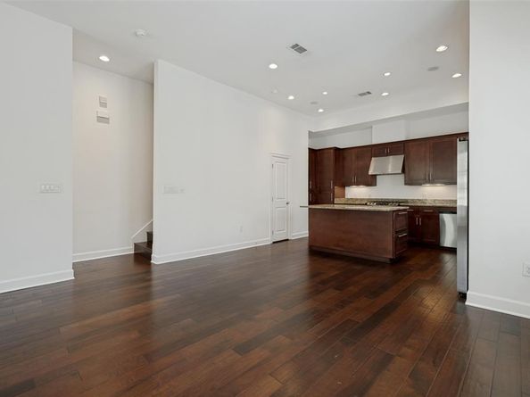 3210  Carlisle Street  35, Dallas Texas 75204