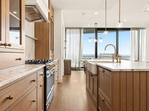 3130 N Harwood Street  1702, Dallas Texas 75201