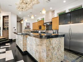 936 W Colorado Boulevard , Dallas Texas 75208