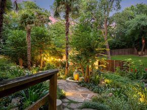 936 W Colorado Boulevard , Dallas Texas 75208
