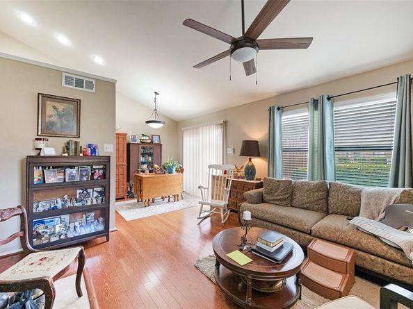 5644  Cedar Creek Drive , Benbrook Texas 76109