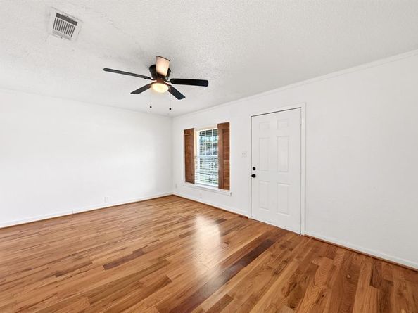 1718  Cranford Drive , Garland Texas 75041