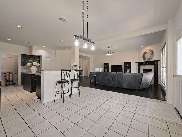 712  Lathrop Street , Lantana Texas 76226