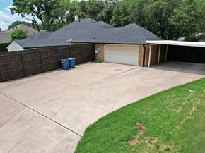 2902  Live Oak Drive , Rowlett Texas 75088