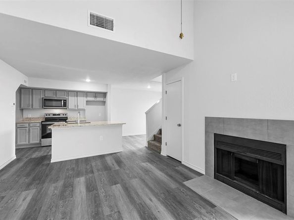 9825  Walnut Street  206, Dallas Texas 75243