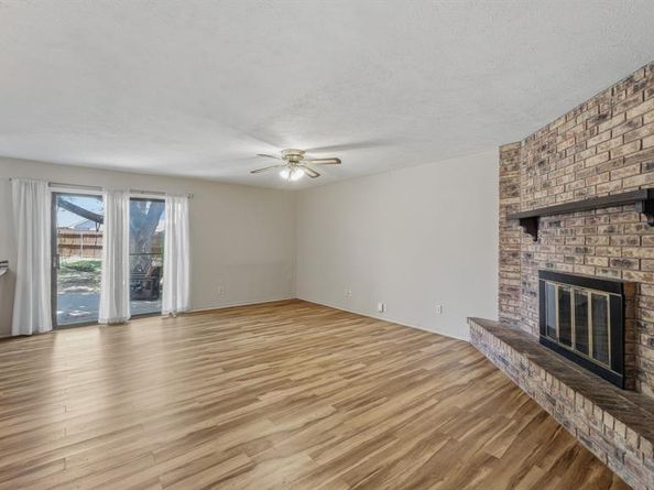 5821  Maiden Lane , Fort Worth Texas 76131