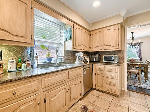 7272  Alto Caro Drive , Dallas Texas 75248