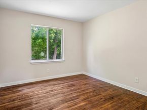 10850  Sharondale Drive , Dallas Texas 75228