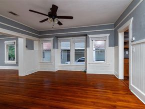 2107  College Avenue , Fort Worth Texas 76110
