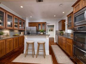 2107  College Avenue , Fort Worth Texas 76110