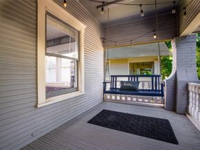 2107  College Avenue , Fort Worth Texas 76110