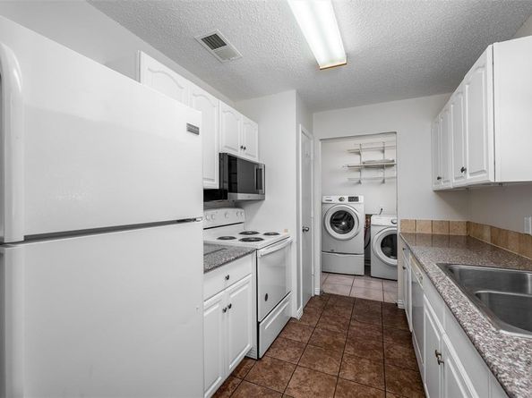1007 W White Avenue , McKinney Texas 75069