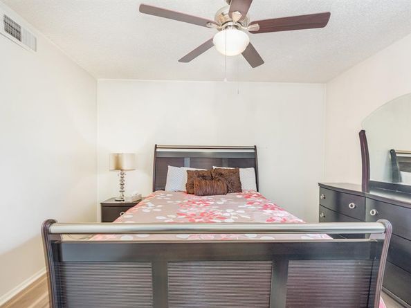 18333  Roehampton Drive  225, Dallas Texas 75252