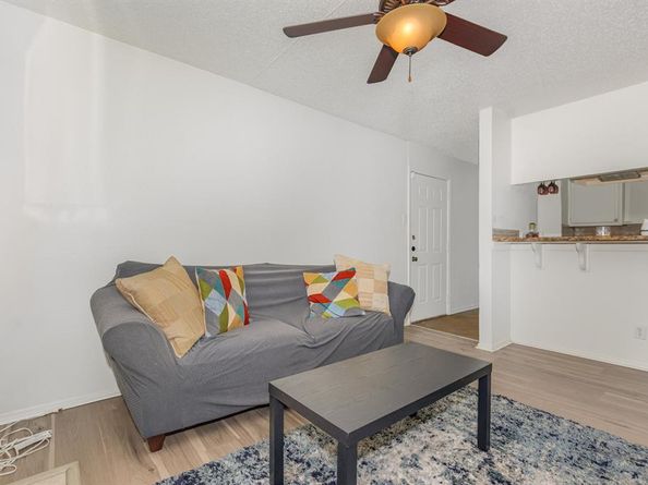 18333  Roehampton Drive  225, Dallas Texas 75252