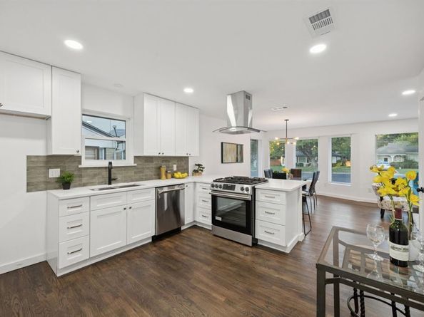 4341  Skillman Street , Dallas Texas 75206