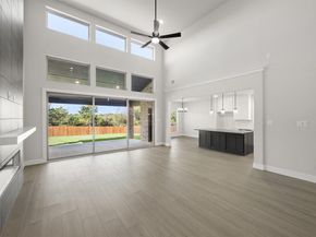 609  Hidden Lakes  , DeSoto Texas 75115