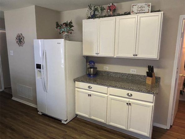 6701  Meadow Way Lane , Fort Worth Texas 76179