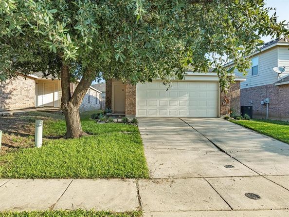 6701  Meadow Way Lane , Fort Worth Texas 76179