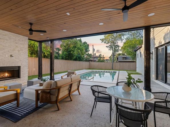 6437  Churchill Way , Dallas Texas 75230