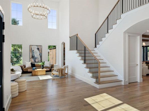 6437  Churchill Way , Dallas Texas 75230