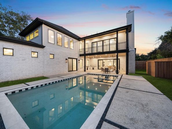 6437  Churchill Way , Dallas Texas 75230