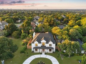 6437  Churchill Way , Dallas Texas 75230