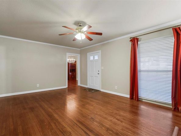 4209  Curzon Avenue , Fort Worth Texas 76107