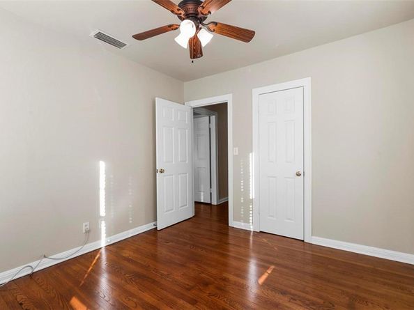 4209  Curzon Avenue , Fort Worth Texas 76107