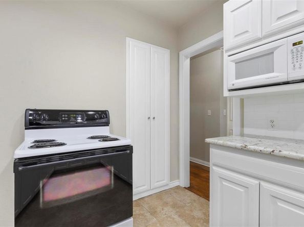 4209  Curzon Avenue , Fort Worth Texas 76107