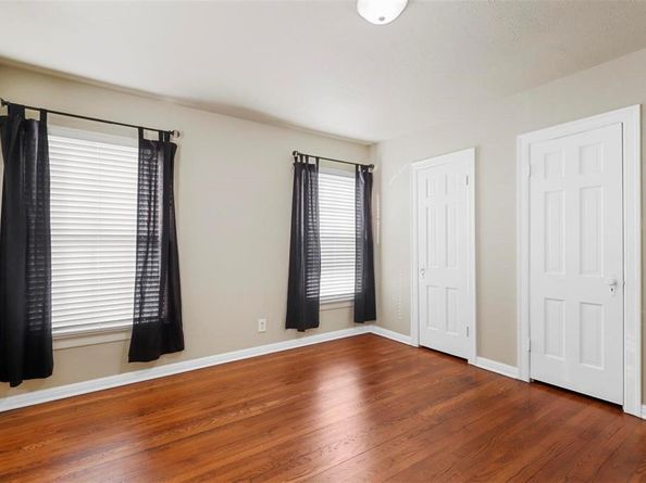 4209  Curzon Avenue , Fort Worth Texas 76107
