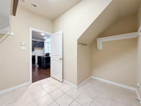 3321  Glen Crest Lane , Denton Texas 76208