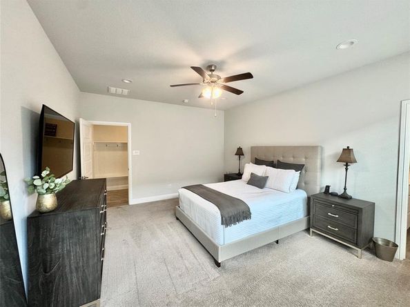 816  10th Street , Argyle Texas 76226