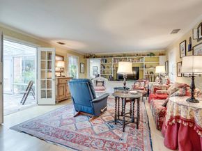 3516  Princess Lane , Dallas Texas 75229