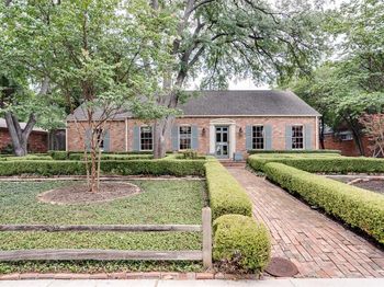 3516  Princess Lane 