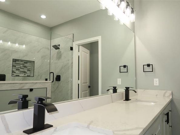 349  Kimberly Drive , Mesquite Texas 75149