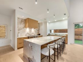 3821  Beechwood Lane , Dallas Texas 75220