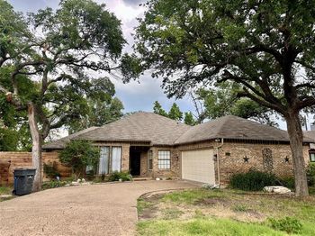 2909  Gainesborough Drive 