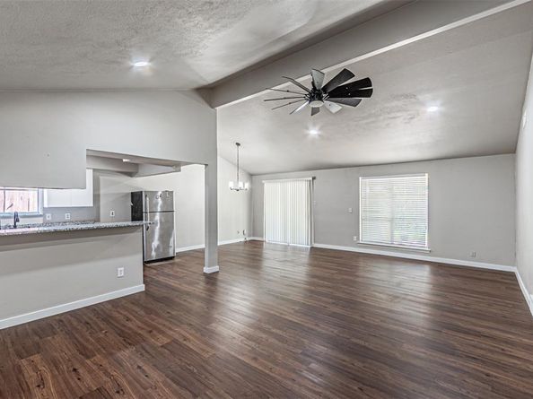 1018  Mccallum Drive , Garland Texas 75042