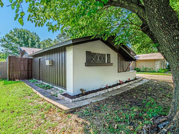 1018  Mccallum Drive , Garland Texas 75042