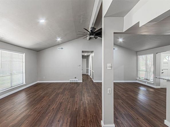 1018  Mccallum Drive , Garland Texas 75042