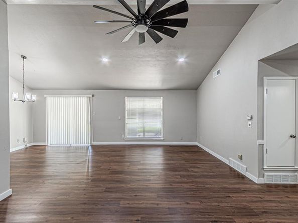 1018  Mccallum Drive , Garland Texas 75042