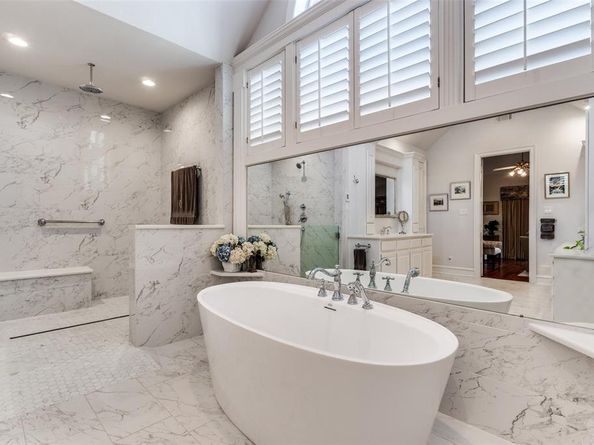 4  Glenmeadow Court , Dallas Texas 75225