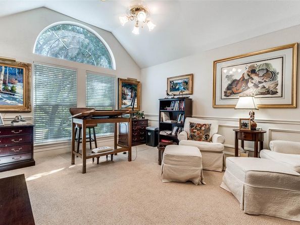 4  Glenmeadow Court , Dallas Texas 75225
