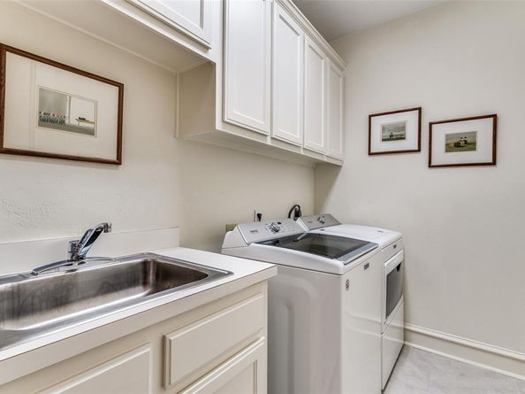 4  Glenmeadow Court , Dallas Texas 75225