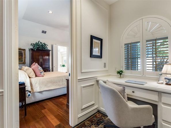 4  Glenmeadow Court , Dallas Texas 75225