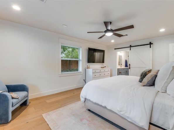 6938  Desco Place , Dallas Texas 75225