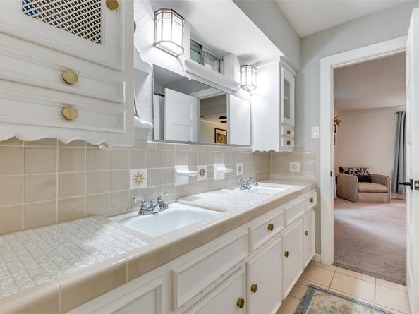 6938  Desco Place , Dallas Texas 75225