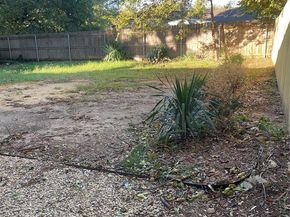 2302  Mercedes Road , Denton Texas 76205