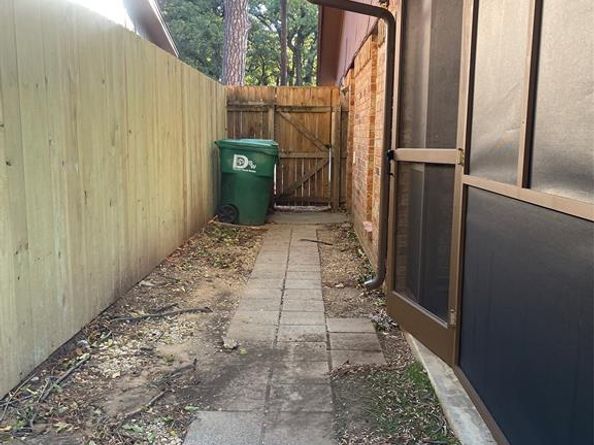 2302  Mercedes Road , Denton Texas 76205